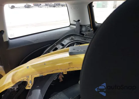 2008 Mini Cooper S z USA, uszkodzony, nr VIN WMWMF73588TT87212